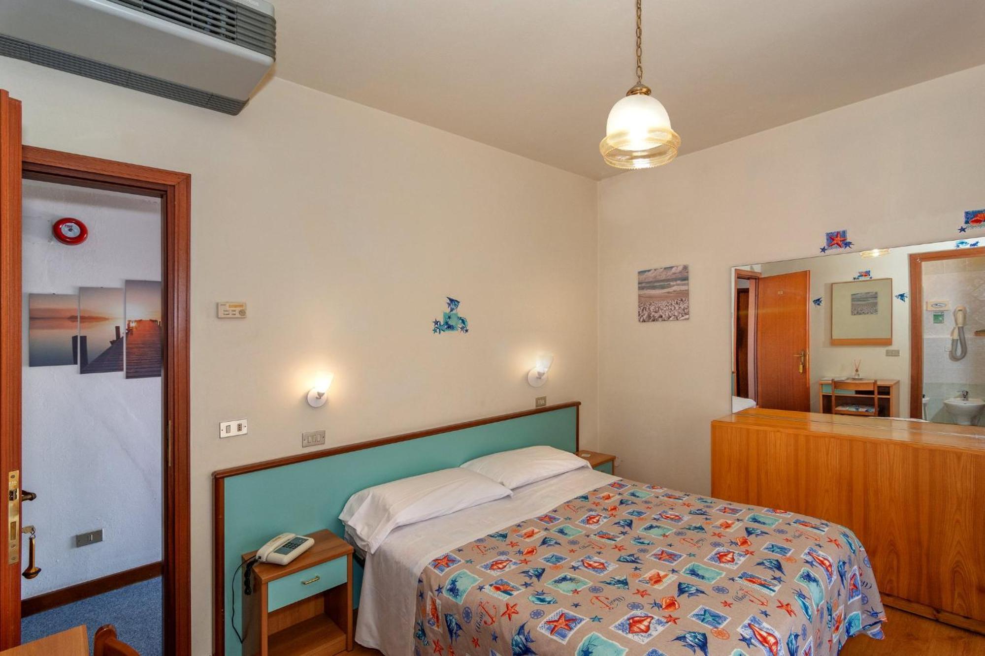 Hotel Mariani Lido di Camaiore Exterior photo